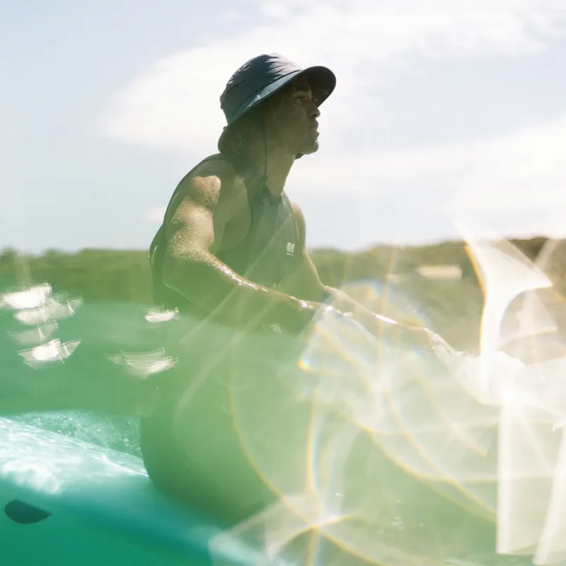 Ocean and Earth Bingin Surf Hat Soft Peak Black